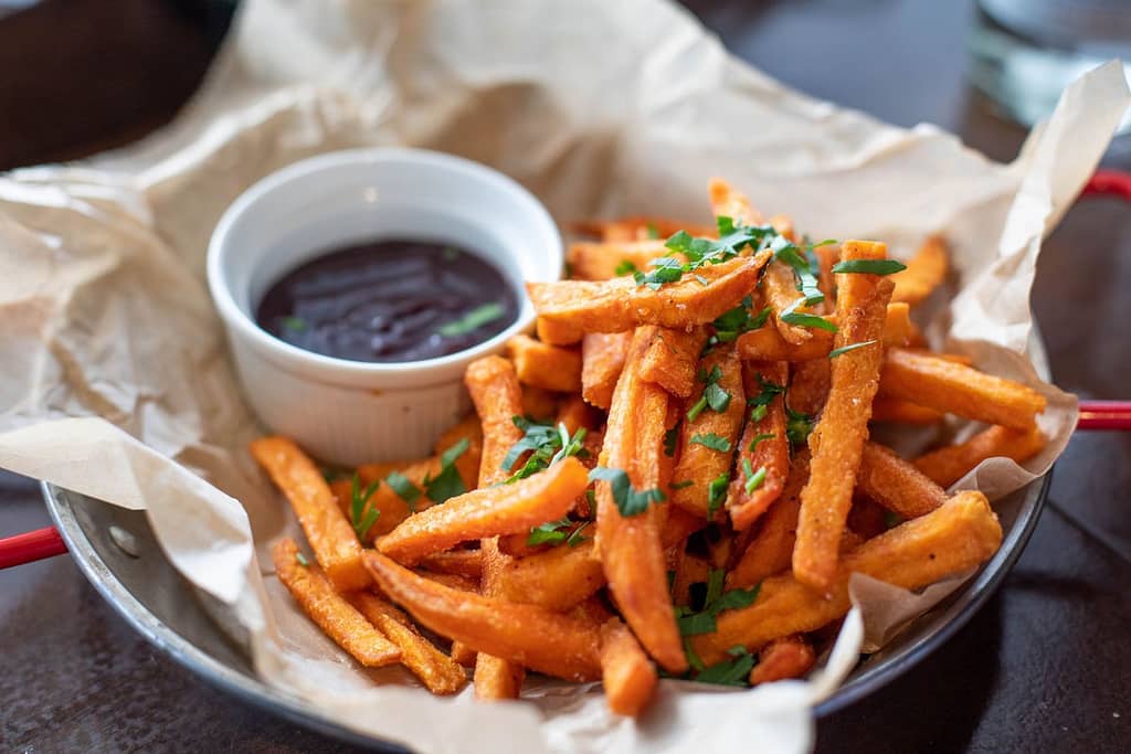 Baked Garlic Sweet Potatoes