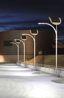 solar-powered street lighting