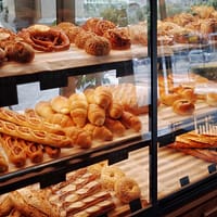 good bakery breads in display shelf