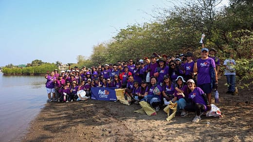 FedEx Volunteers